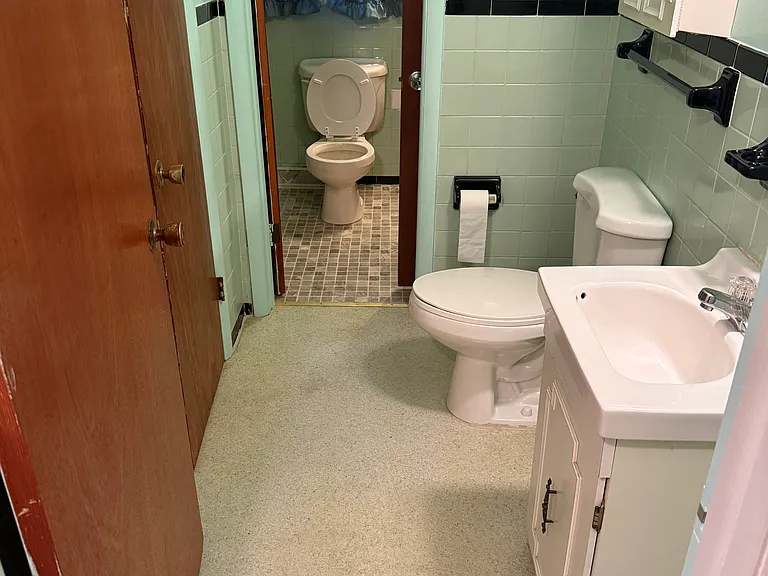 1923 Belcrest Dr — Photo 31