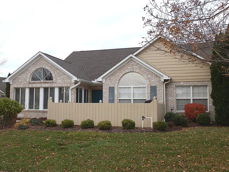 1st image of 7348 Lake Lakota Pl