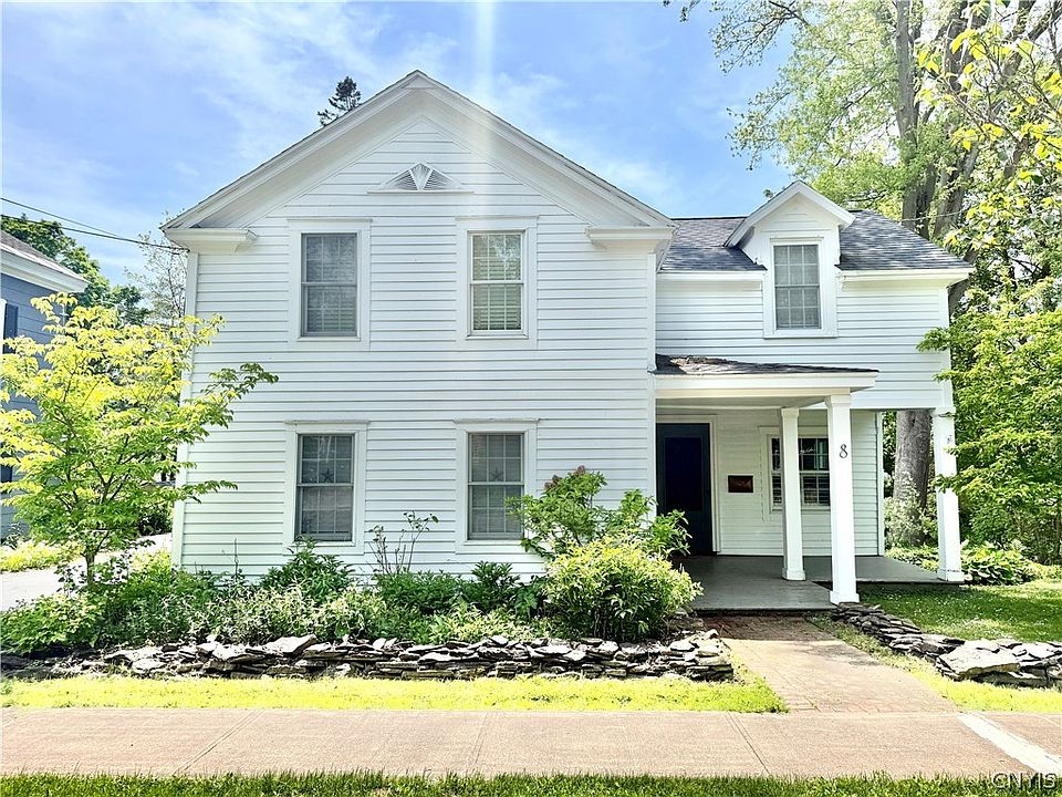 1st image of 8 William St