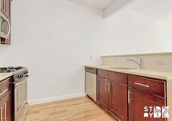 3rd image of 731 Prospect Pl #1