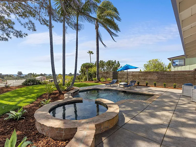 14186 Half Moon Bay Dr — Photo 30
