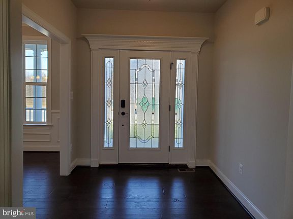 2nd image of 24075 Woodmore Dr