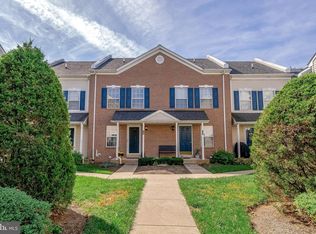 108 Newport Ct #9, Harleysville, PA 19438