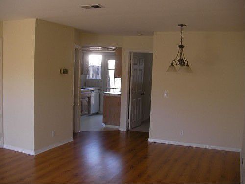 2nd image of 1020 Opal St APT 4