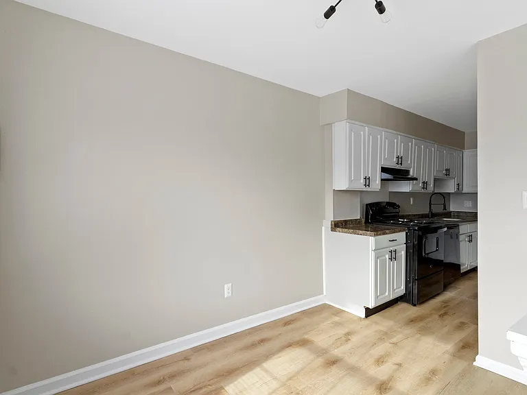 The Prairies Apartment Homes — Photo 6