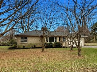 2736 Clinton Cir, Hopkinsville, KY 42240