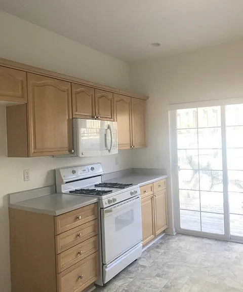 3568 Mashie Ct — Photo 5