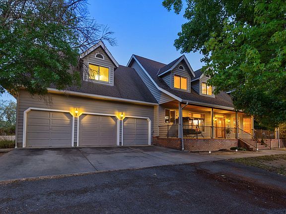 2nd image of 575 Pavillian Dr