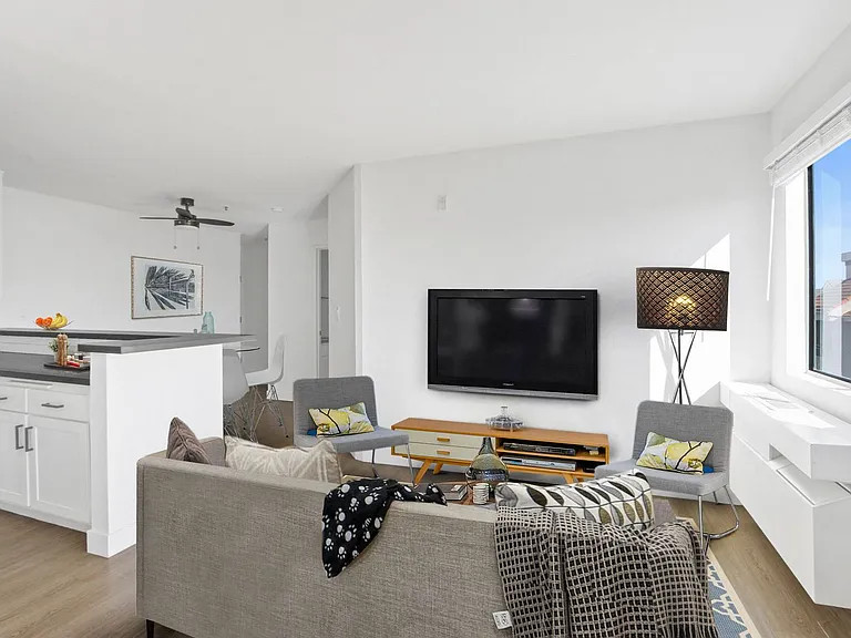 Keystone Apartments — Photo 23