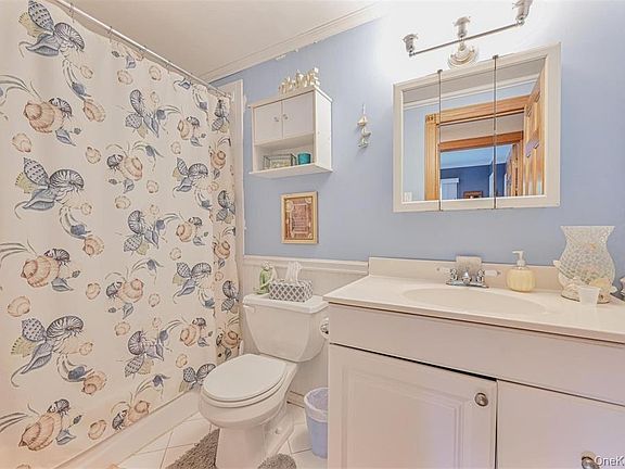 5th image of 38 Glenmere Lane