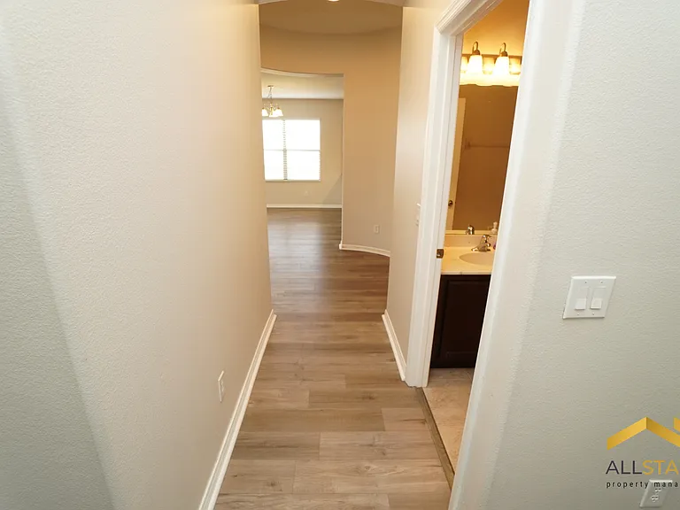 401 Savannah Preserve Loop — Photo 17