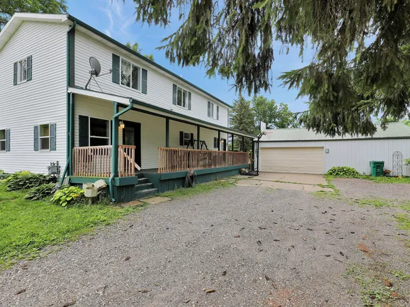 721 Foote St, Charlotte, MI 48813