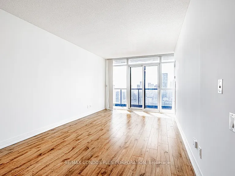 21 Carlton St #3708 — Photo 7