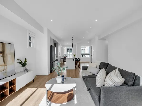 7670 207th St #31, Langley, BC V2Y 3N7