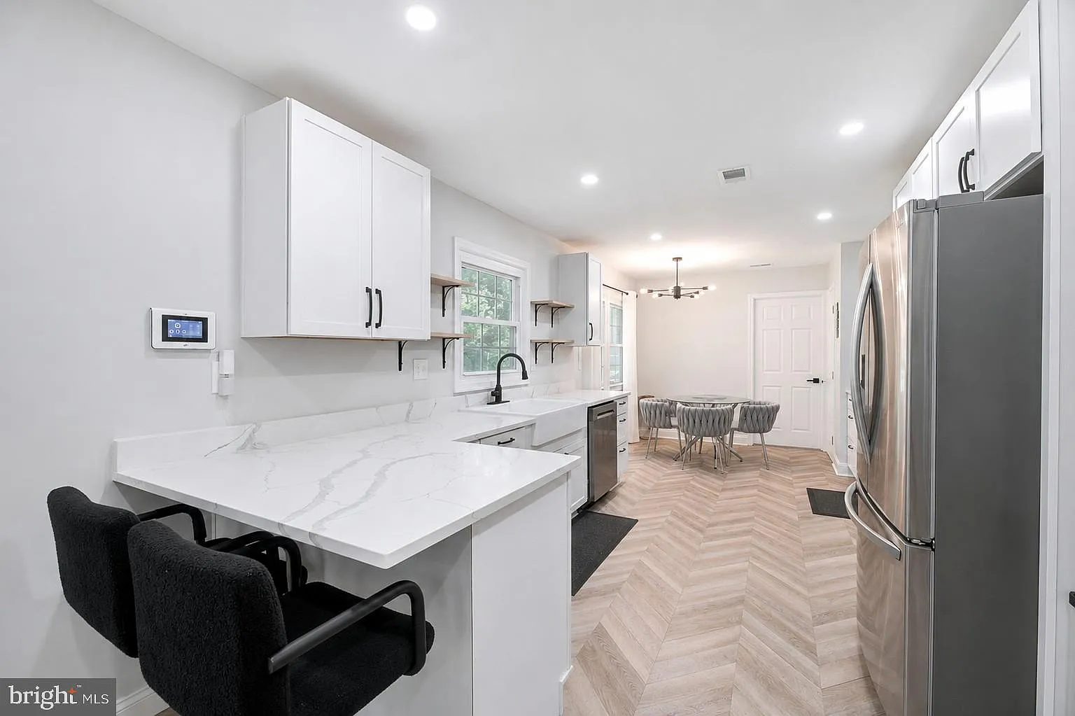 4 bed, 2.5 bath, 1980 sqft, $3,500 — Photo 1