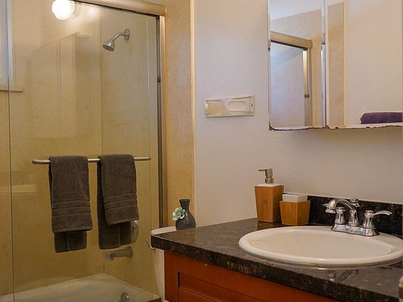 4th image of 670 Grand Fir Ave #3