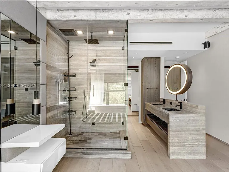 6011 N Bayshore Dr #8-D — Photo 23