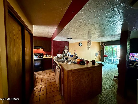 4th image of 1114 Bradley Sq