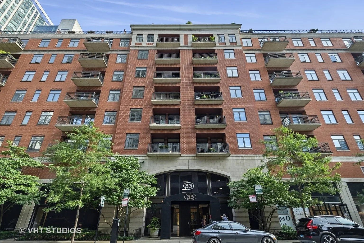 33 W Huron St APT 309 photo 1