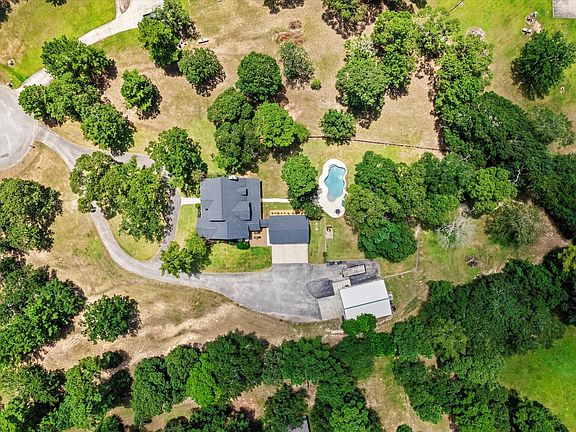 2nd image of 22 Wellesly Ct