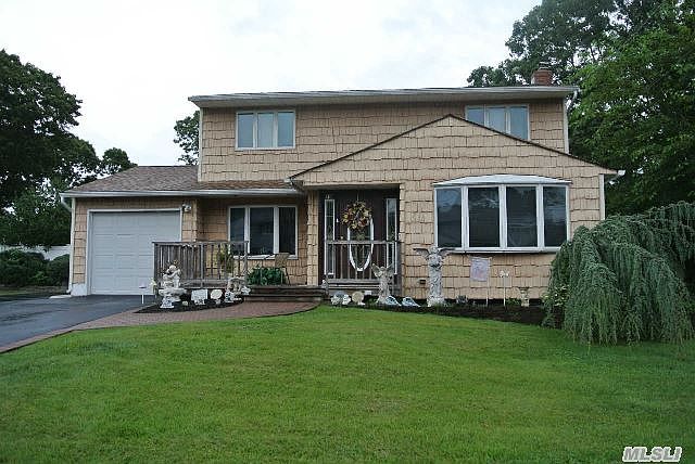 1st image of 19 Buick Dr