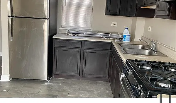 901 N Hamlin Ave #3C