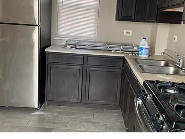 901 N Hamlin Ave, Chicago, IL