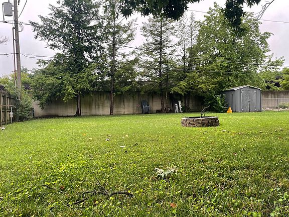 5th image of 349 Woodland Dr