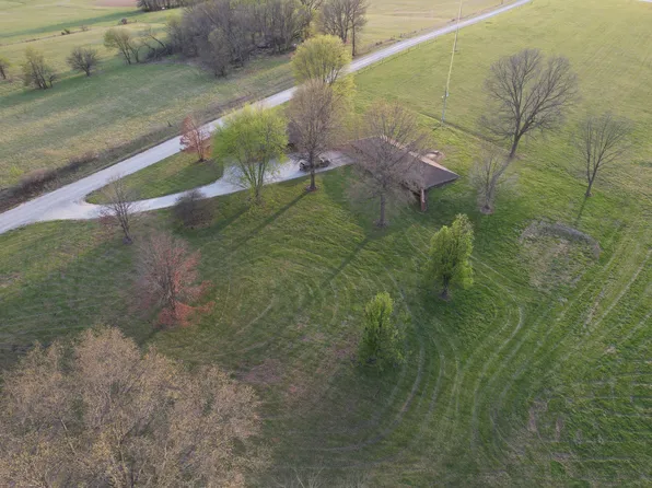17304 E 323rd St, Archie, MO 64725
