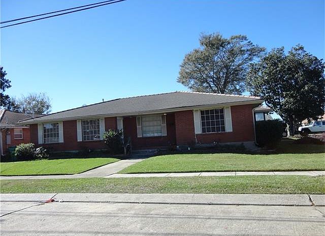 1st image of 3120 N Turnbull Dr