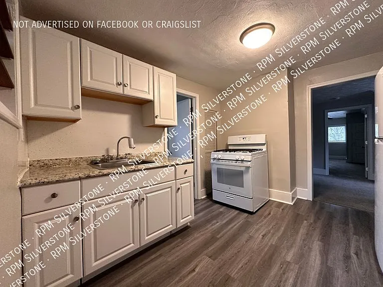 509 E George Ave — Photo 5