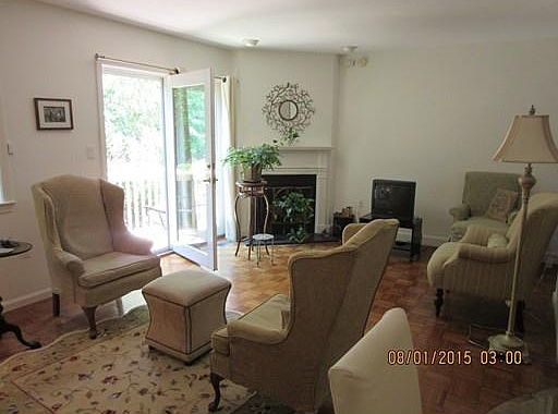 5th image of 50 Weatherly Dr