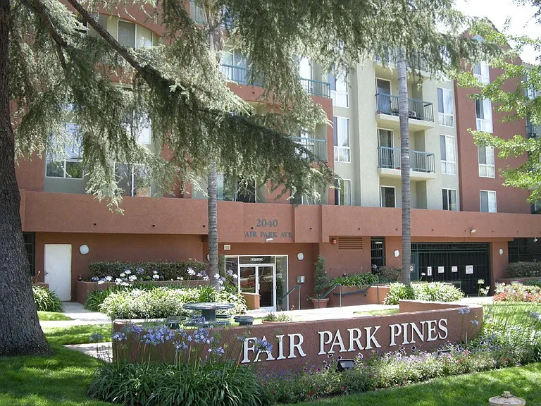 2030 Fair Park Ave #10 — Photo 1