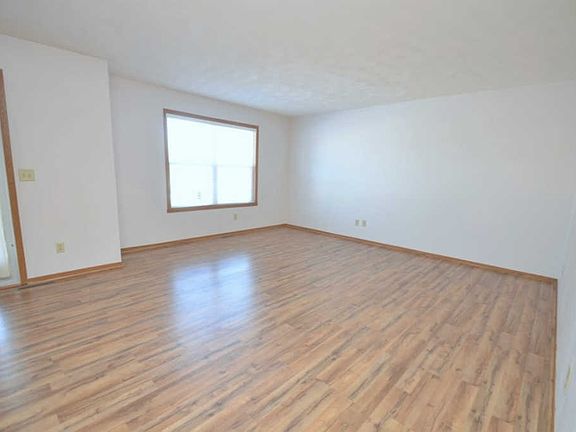 3rd image of 359 Shay Dr