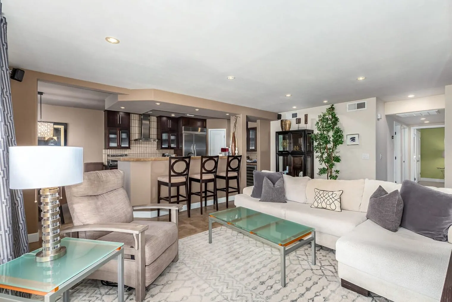 3 bed, 2.0 bath, 1356 sqft, $6,874 — Photo 1