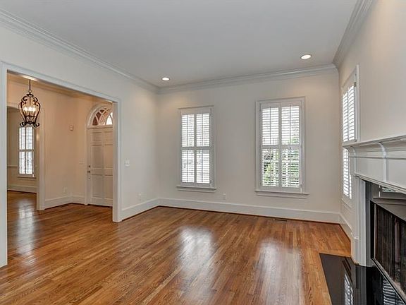 4th image of 2803 Payton Oaks Dr
