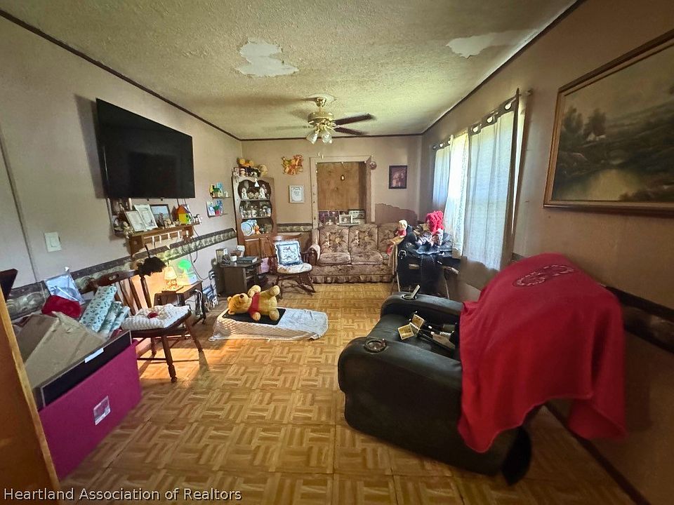 2nd image of 31 W Gibson St