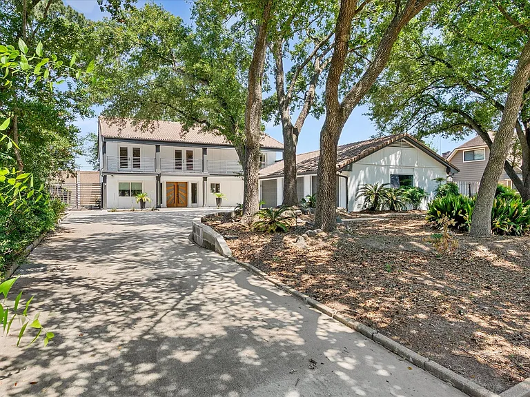 8202 Argentina St — Photo 5