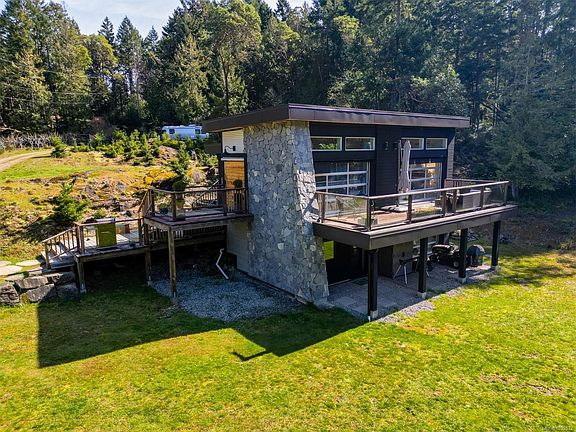 3rd image of 5582 Hooson Rd