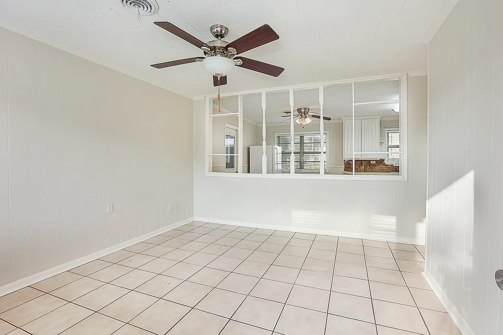 8132 Hubert Dupuy St — Photo 3