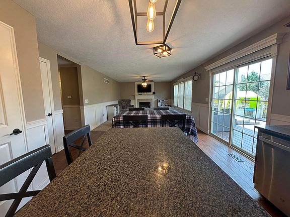 4th image of 576 Heartland Ct