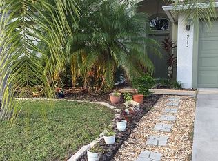 913 N Lake Lindley Dr, Deland, FL 32724