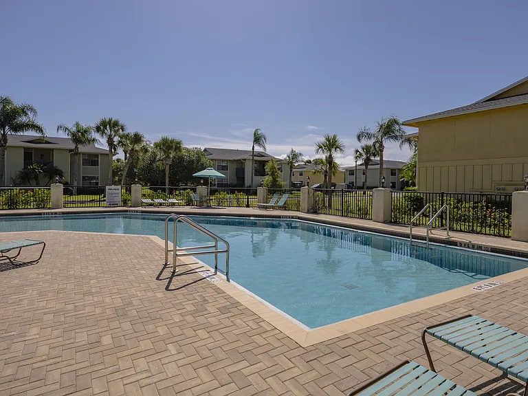 Seaside Villas Apartments — Photo 11