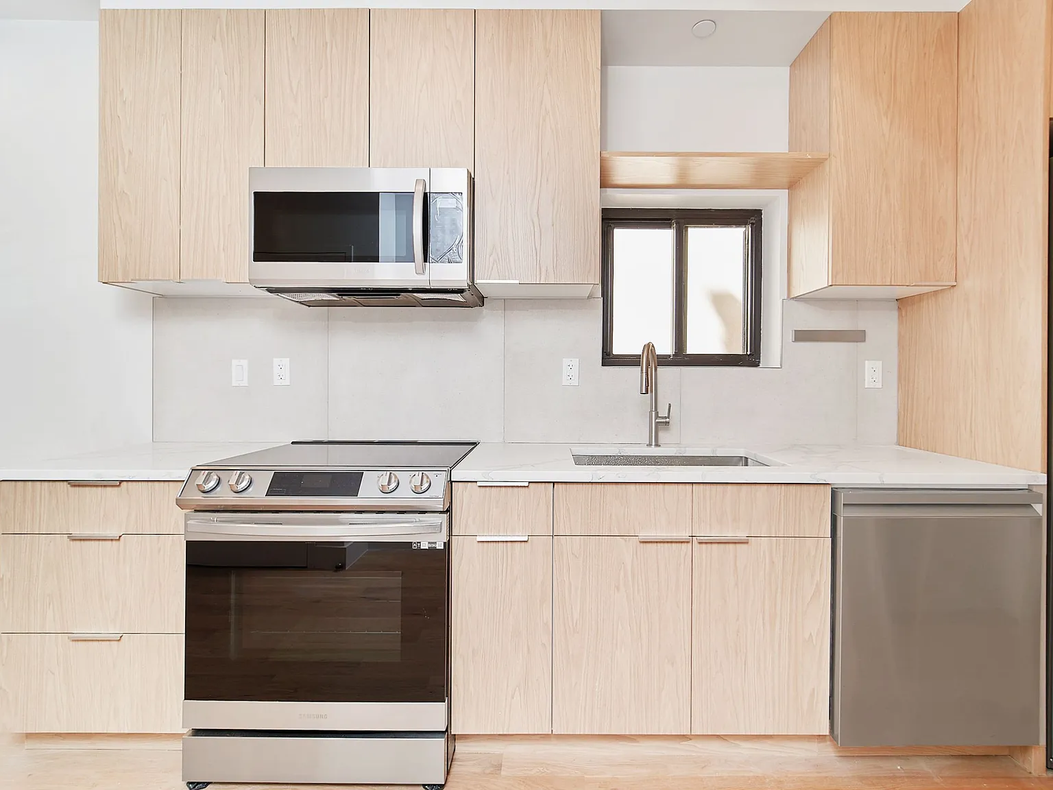 11 West 119th Street — Photo 4