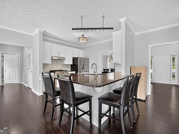 5th image of 2990 Meadow Gate Way