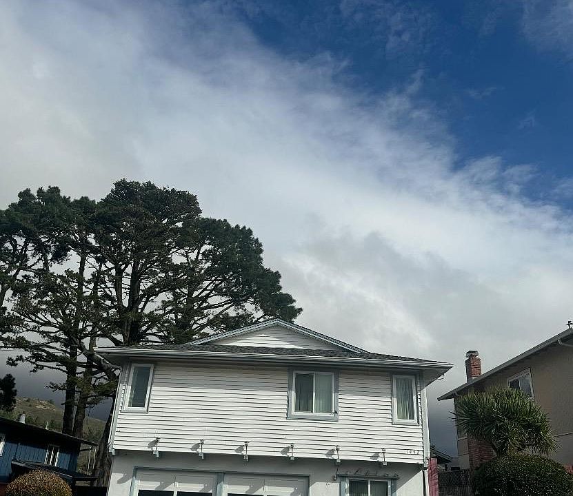 2nd image of 1452 Crespi Dr