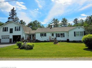 40 Main St, Detroit, ME 04929