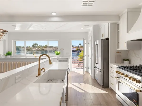 2493 Sun Reef Rd, Las Vegas, NV 89128