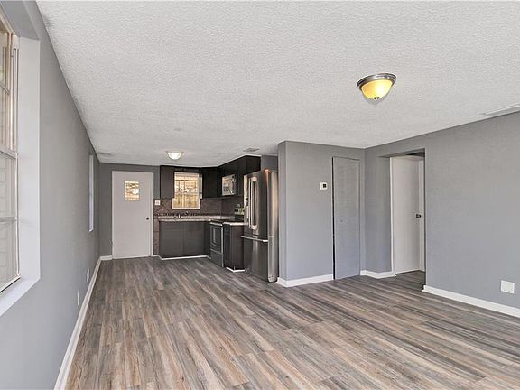 5th image of 2708 W Powhatan Ave