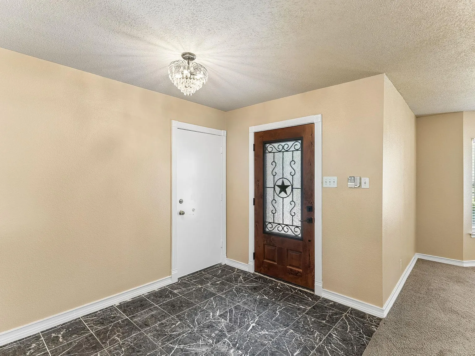 5 bed, 4.0 bath, 3535 sqft, $2,795 — Photo 4